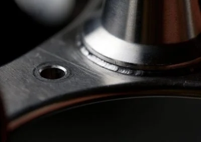 Soudure laser pièce de tôlerie en inox.